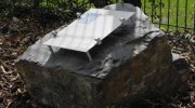 pametni-kamen-s-gravirovanou-deskou-2